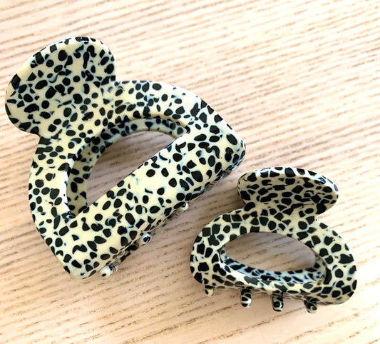 Speckled  Hair Claw