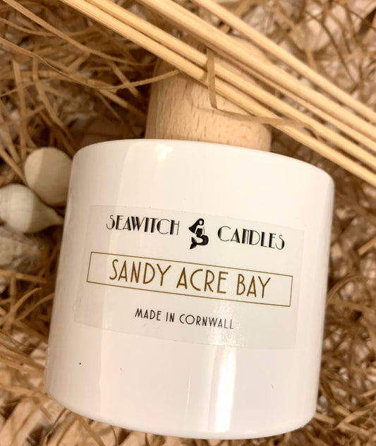 Sandy Acre Bay Diffuser Sea Thrift – Shells    Cool sea air and &nbsp;salty pebbles mingle with the delicate floral's of dune grass  and sea thrift  £22  This 100 ml diffuser releases a constant aroma to scent your room beautifully for at least 12 months  Handmade in Mousehole, Cornwall by Seawitch Candles  Ingredients: Base oil and fragrance oils – comes with 6 natural reeds Shop small. Shop independent. Coastal style, coastal living, coastal life